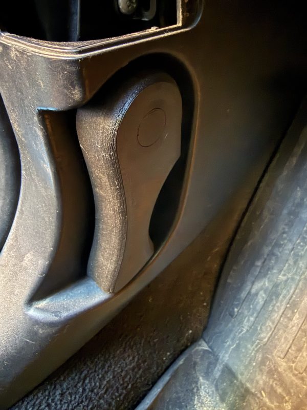 Tirette capot E90 E82 E92 F13 F12 E91 E93 E88